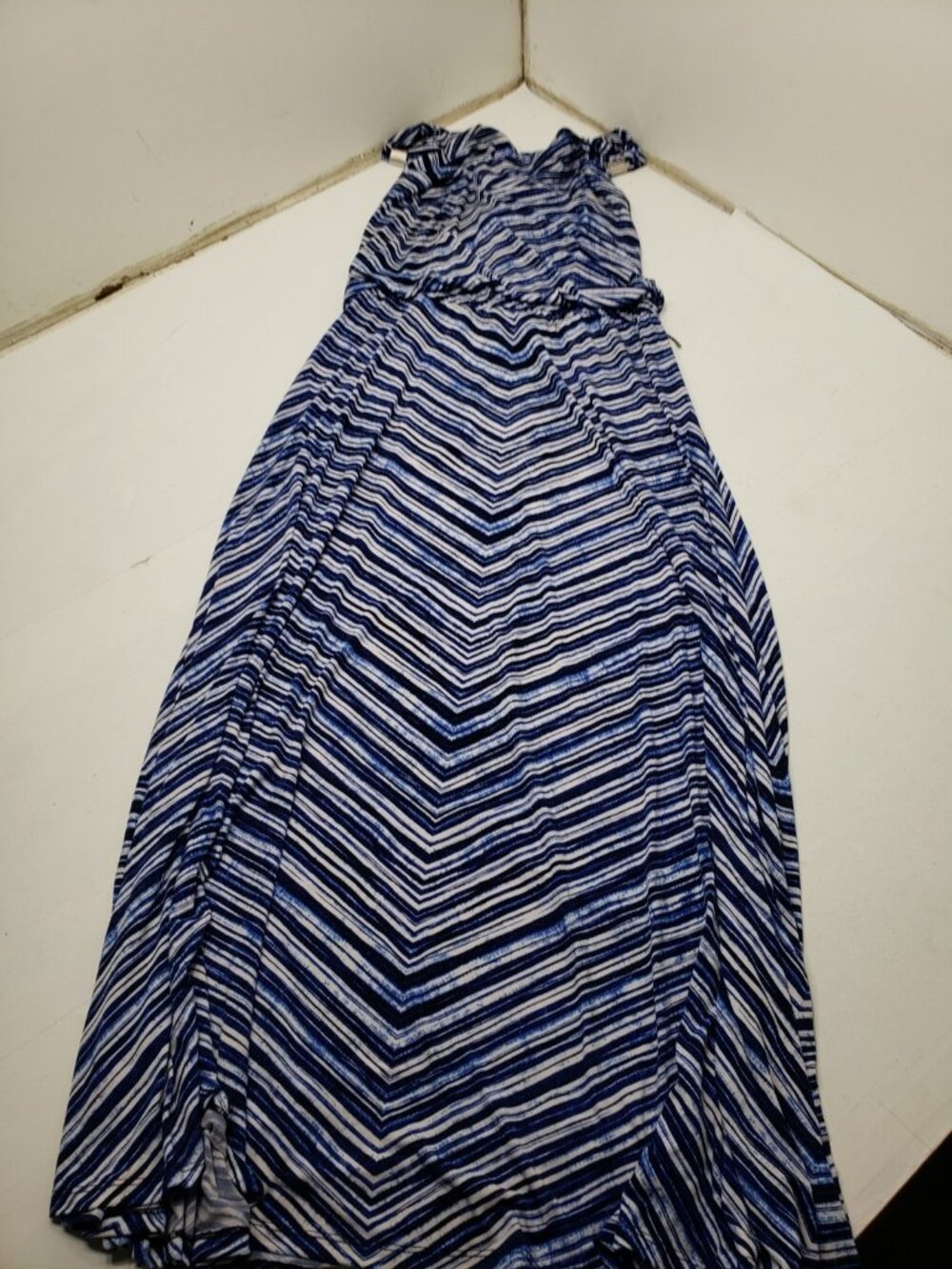 Calvin Klein Women's XL Maxi Dress Blue White Striped Sleeveless Tie Waist